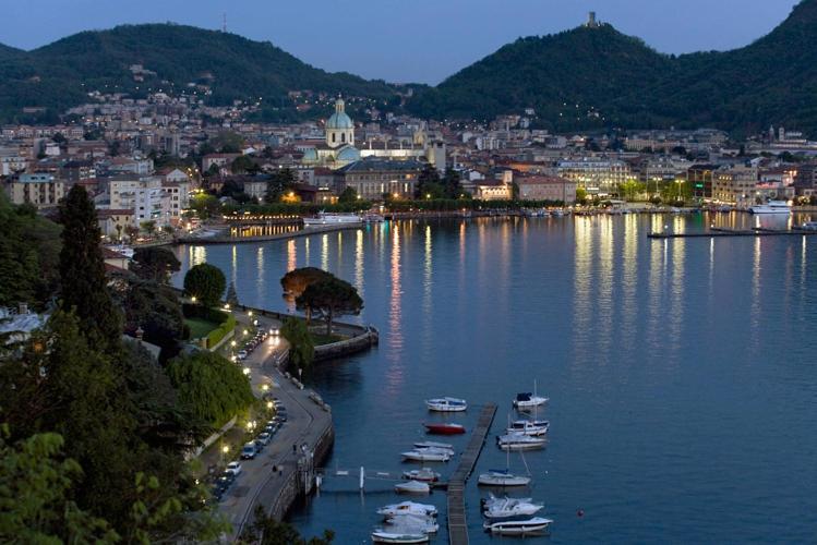Elegant Sweet Apt Cernobbio Centro Exterior photo